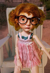 Les Petites Filles : Constance.