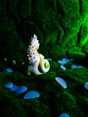 Wuhu, magical familier from the fireflies forest